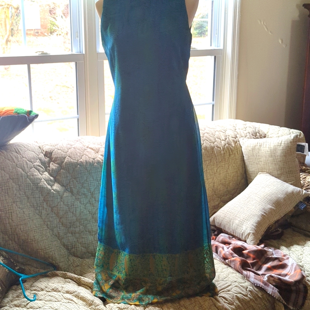 AGB Petite Maxi Sheath Dress Size 10P Teal Green and Blues Decorative design hem